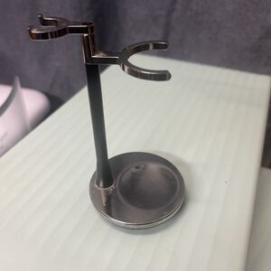 The Art Of Shaving Lexington Collection Black Stem Stand With Chrome.